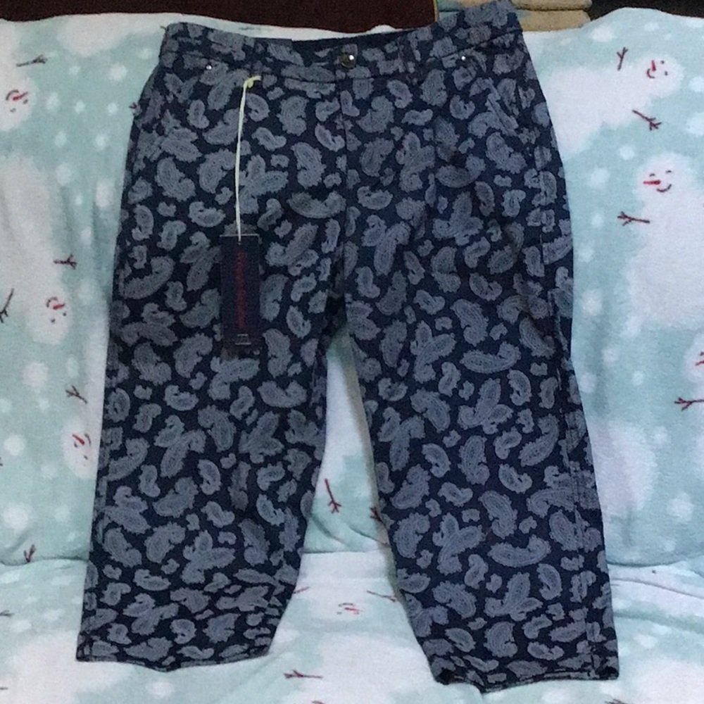 Khaki & Co Sateen Comfort Waist Capri